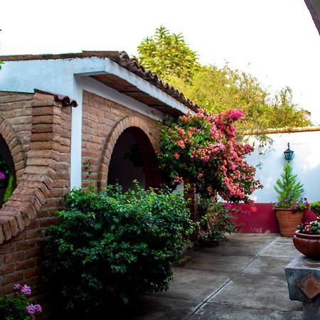 Villa Flores, Casa En El Centro De Маскота Екстериор снимка