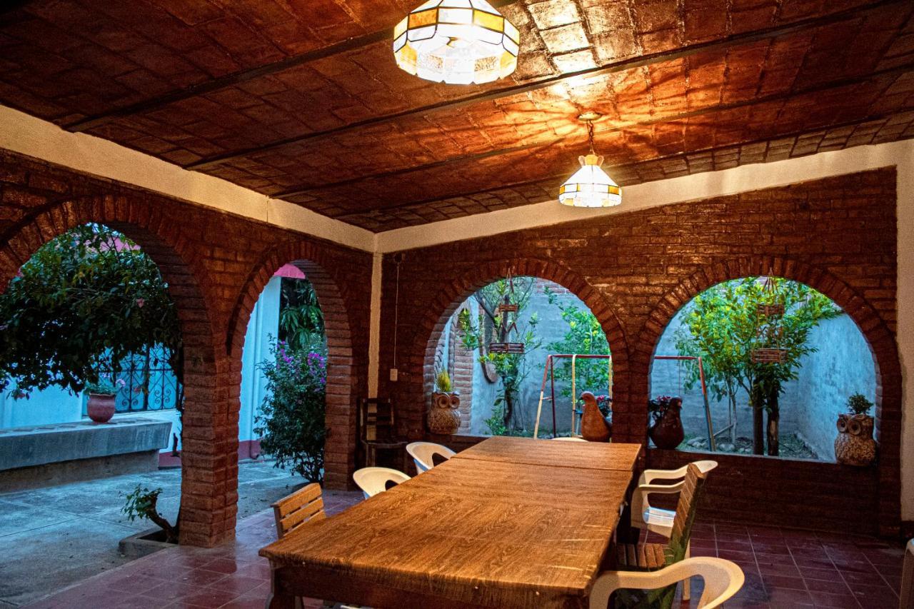 Villa Flores, Casa En El Centro De Маскота Екстериор снимка