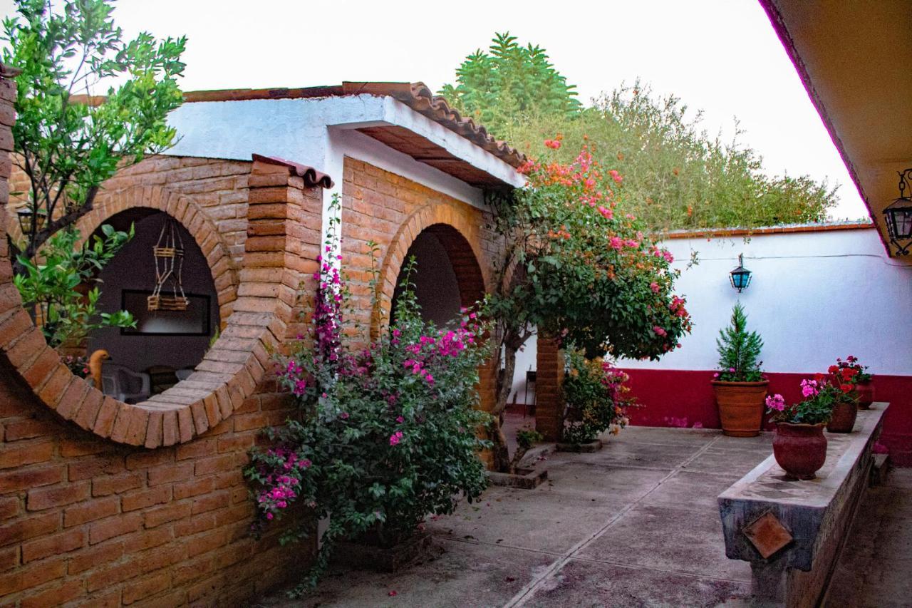 Villa Flores, Casa En El Centro De Маскота Екстериор снимка