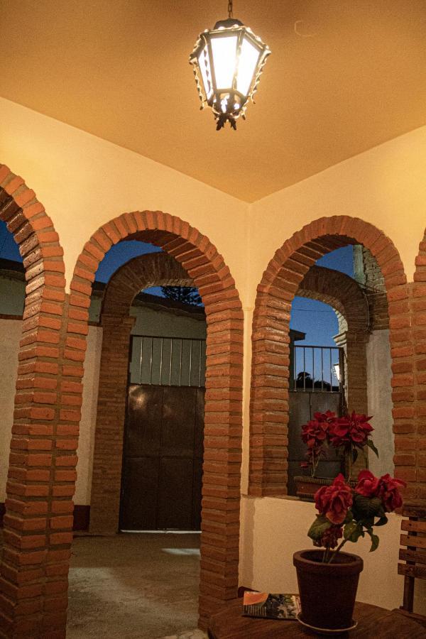 Villa Flores, Casa En El Centro De Маскота Екстериор снимка