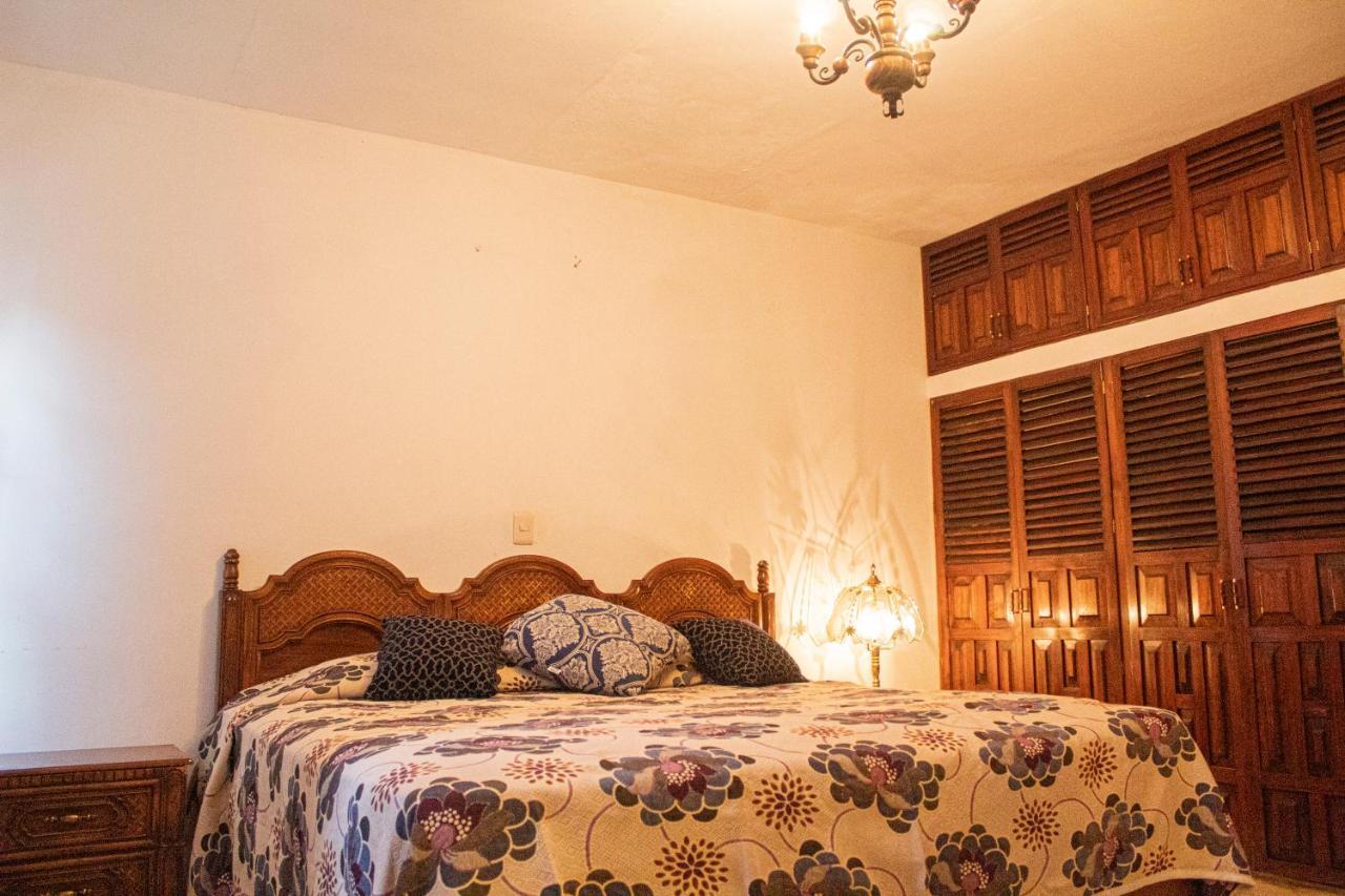 Villa Flores, Casa En El Centro De Маскота Екстериор снимка